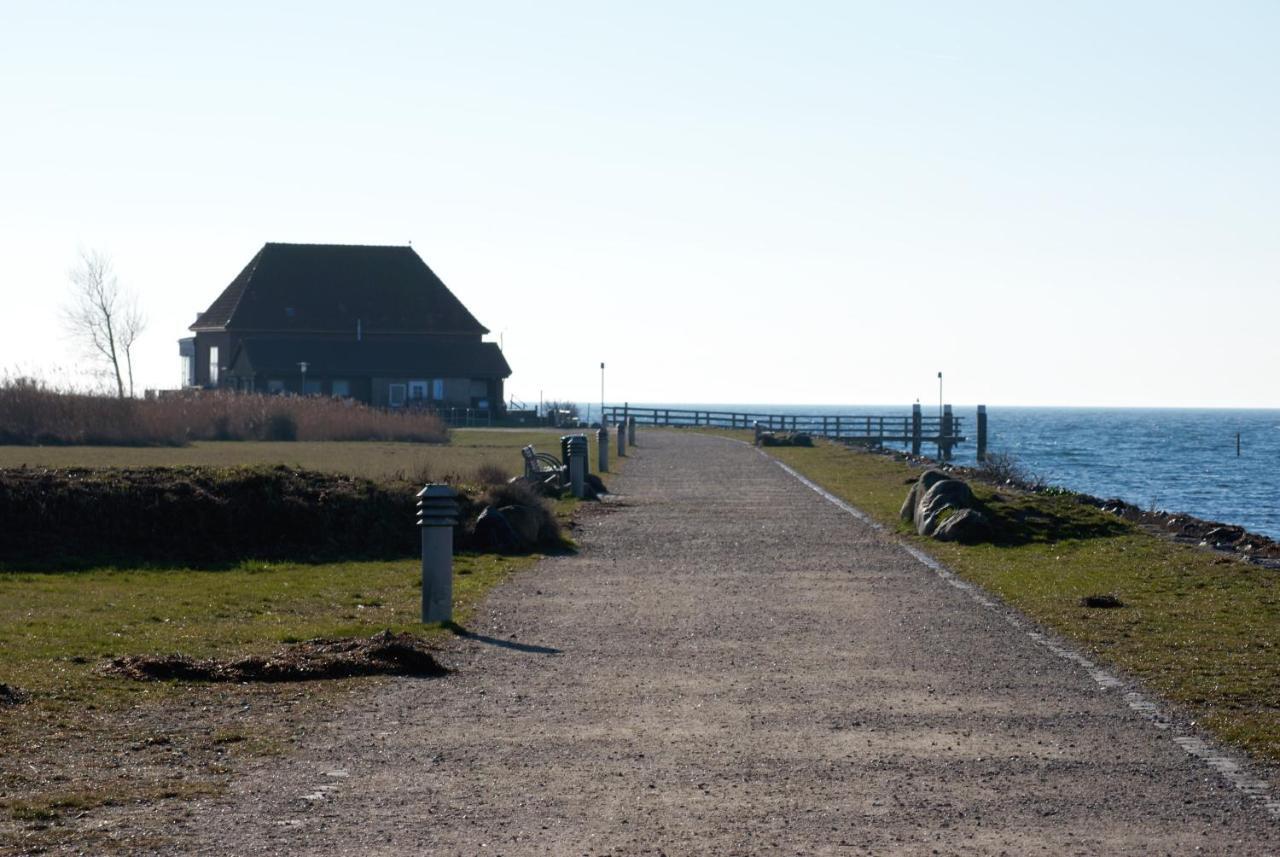 Fehmarn Ferienwohnung Weber Captains Corner Südstrand WHG 59-110 Exterior foto
